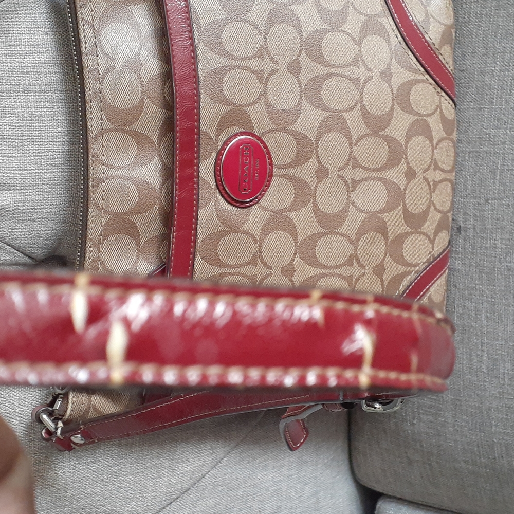 Coach peyton tan signature crossbody bag purse - Picture 7 of 13